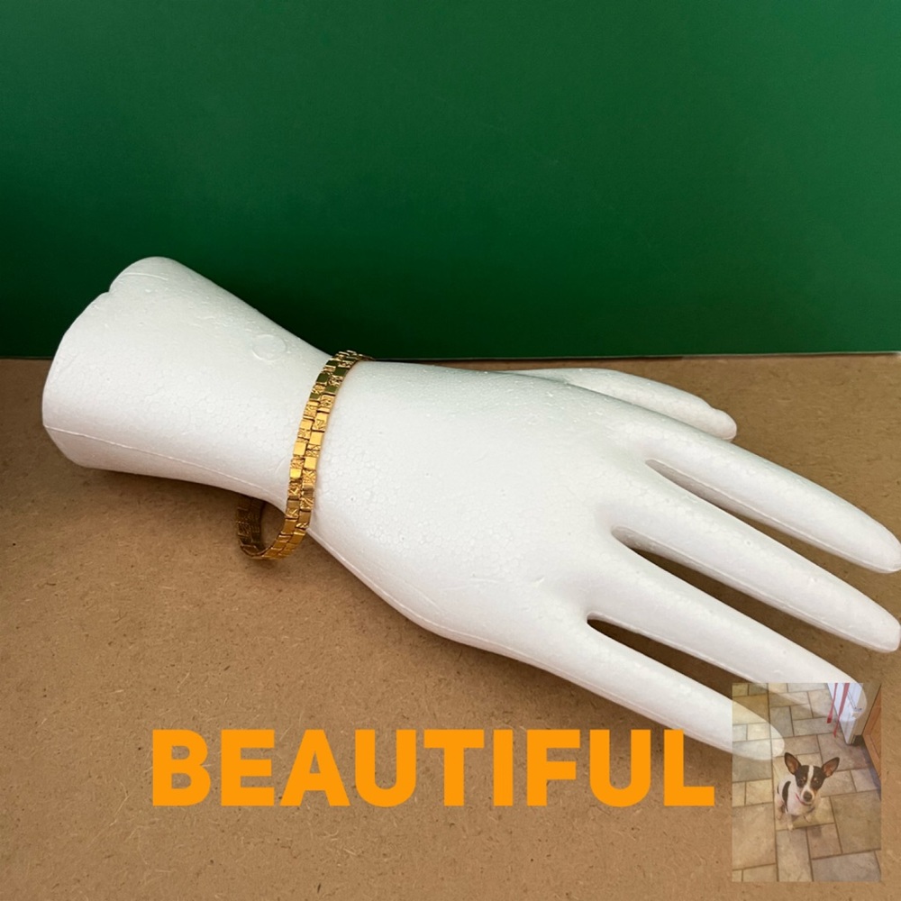 Gold Tone Nugget Look Bracelet with Fold Over Clasp